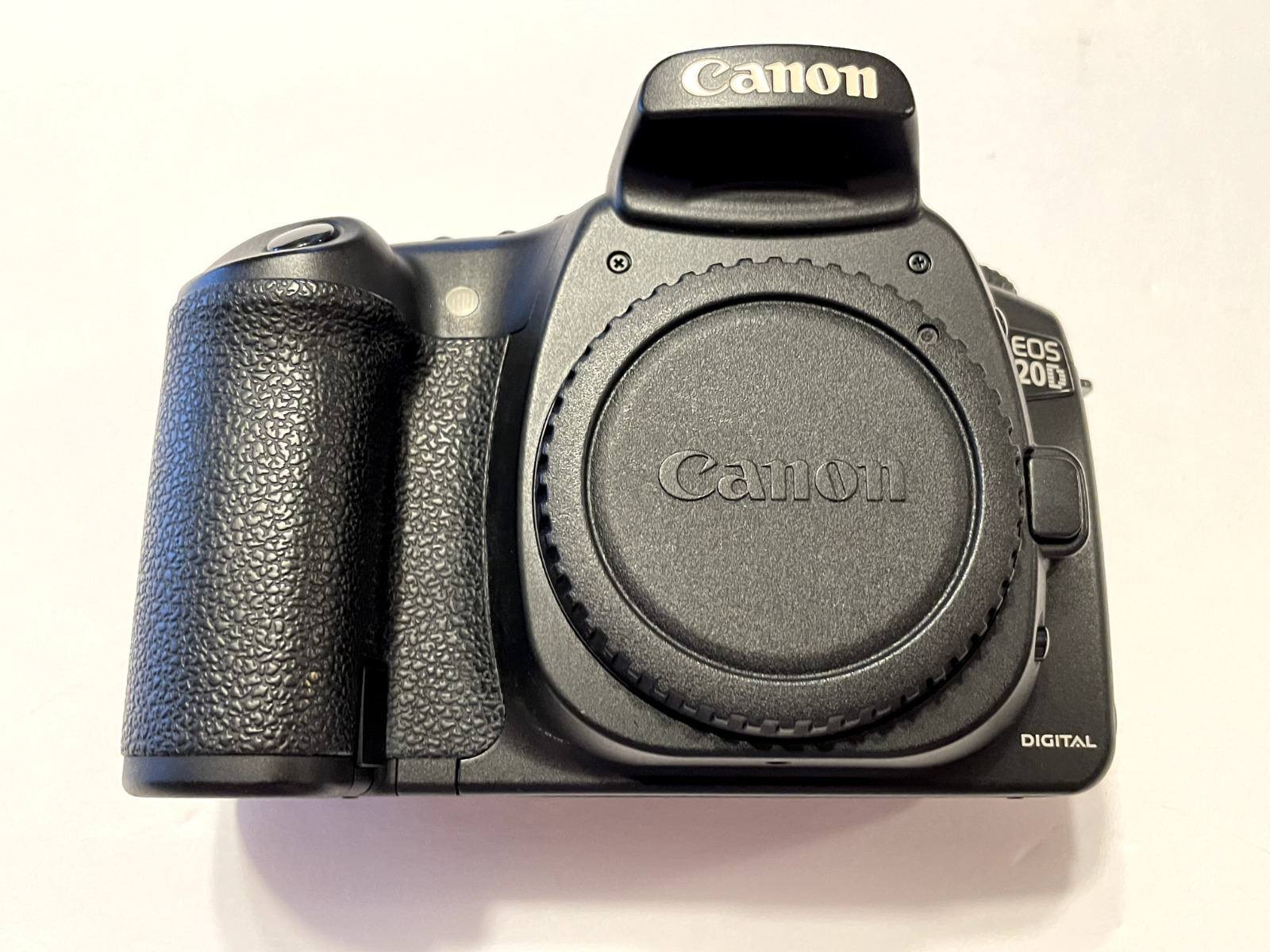 Canon EOS 20D 8.1MP Digital SLR Camera Body Only AS IS FOR PARTS/REPAIR