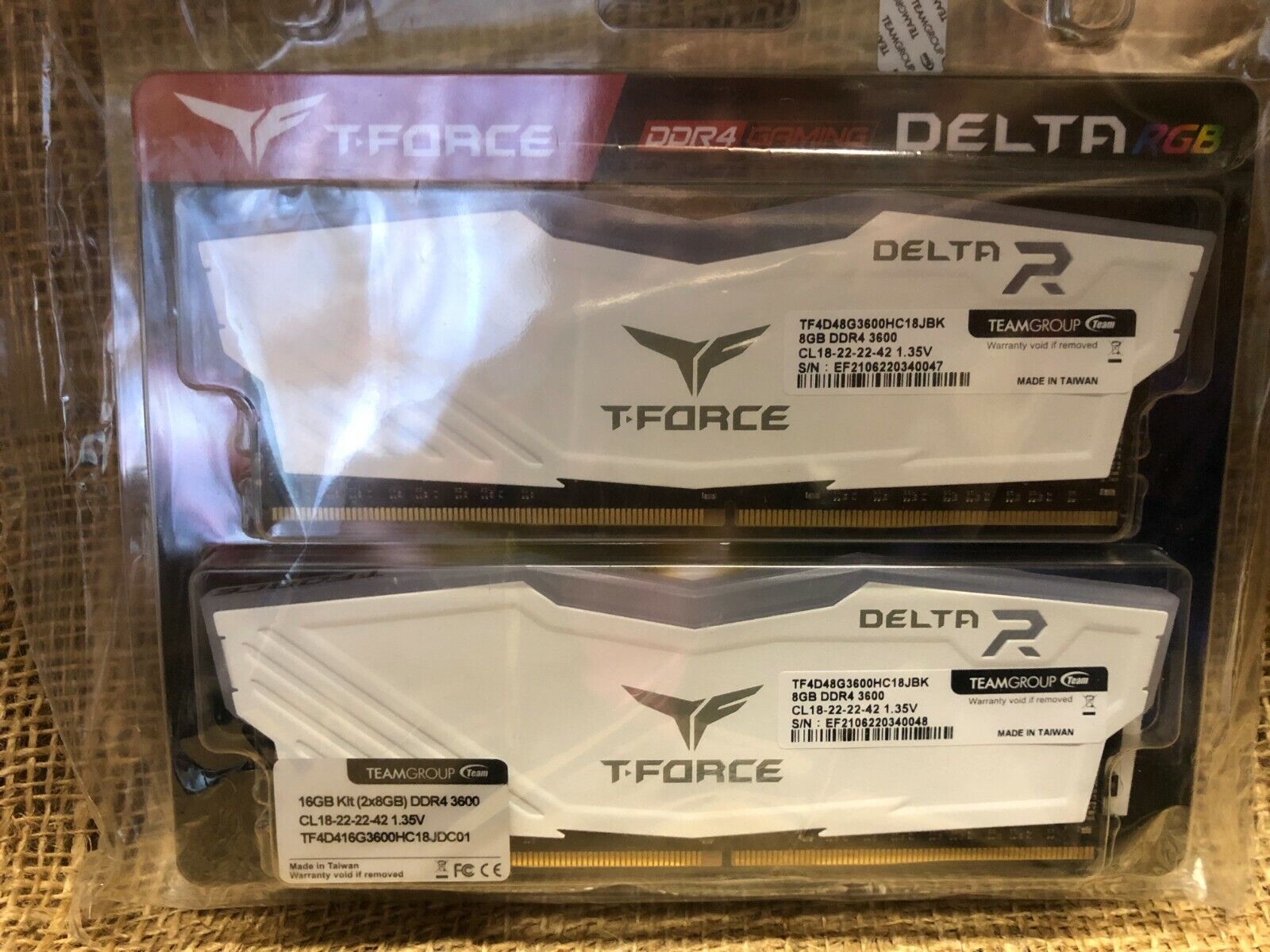 Team T-Force Delta RGB 288-Pin DDR4 SDRAM DDR4 3600 Intel XMP 2.0 Desktop Memory