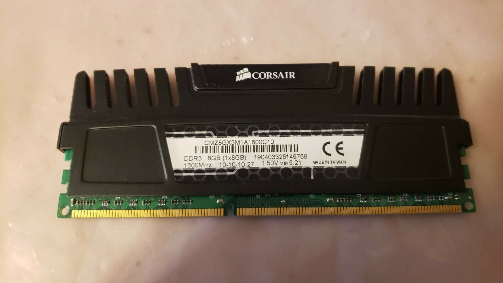 CORSAIR Vengeance Black 8GB PC3 12800 DDR3 1600 1.5V Desktop Memory Ram 