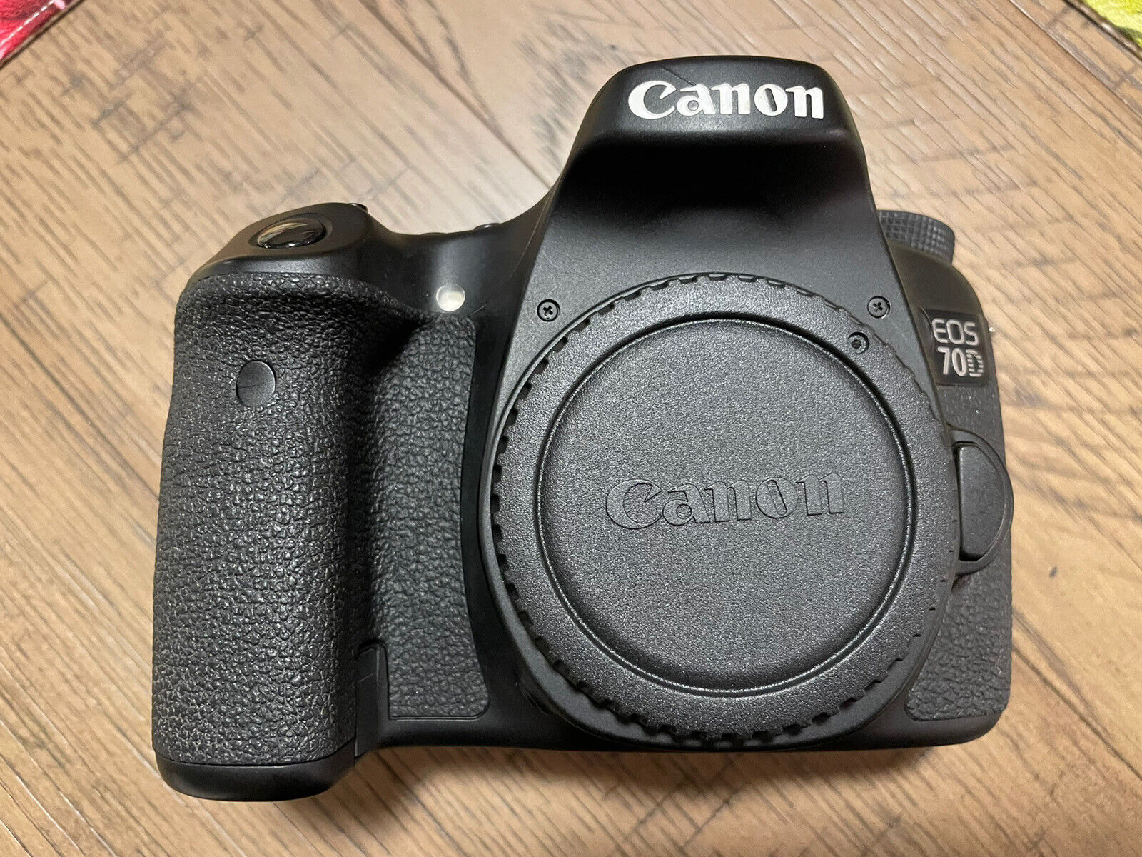 Canon EOS 70D 11,706 LOW SHUTTER CLICKS - GREAT CONDITION - Digital SLR Camera
