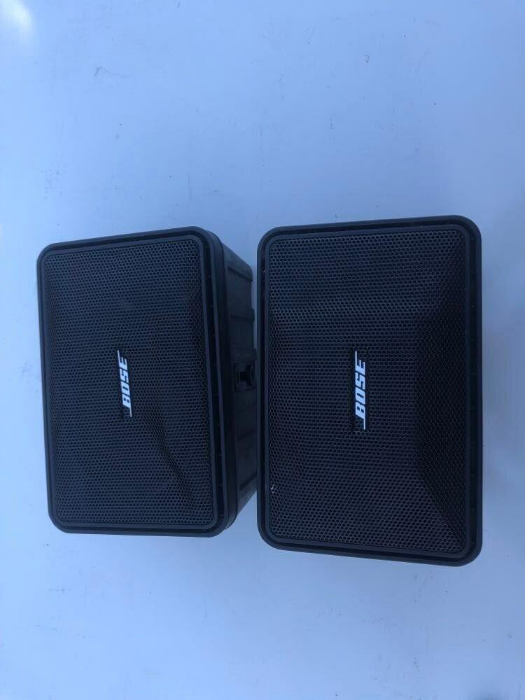 Pair of Bose Model 101 Music Monitor Indoor Outdoor Black Speakers 