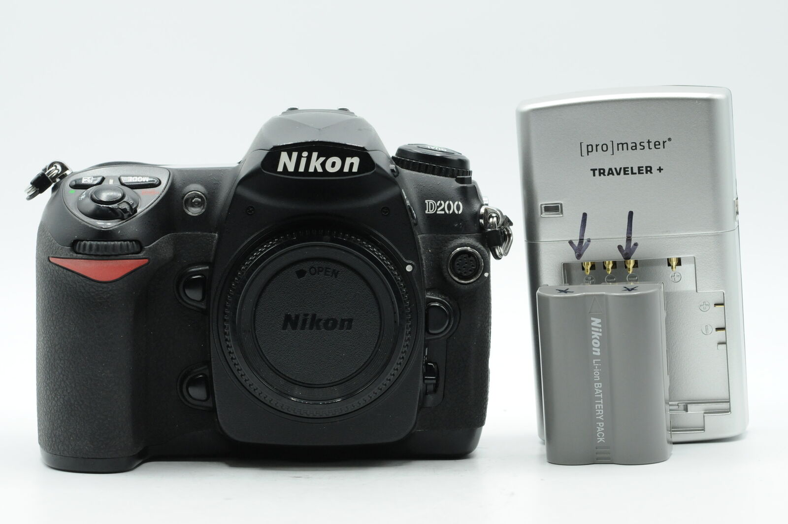 Nikon D200 10.2MP Digital SLR Camera Body #238