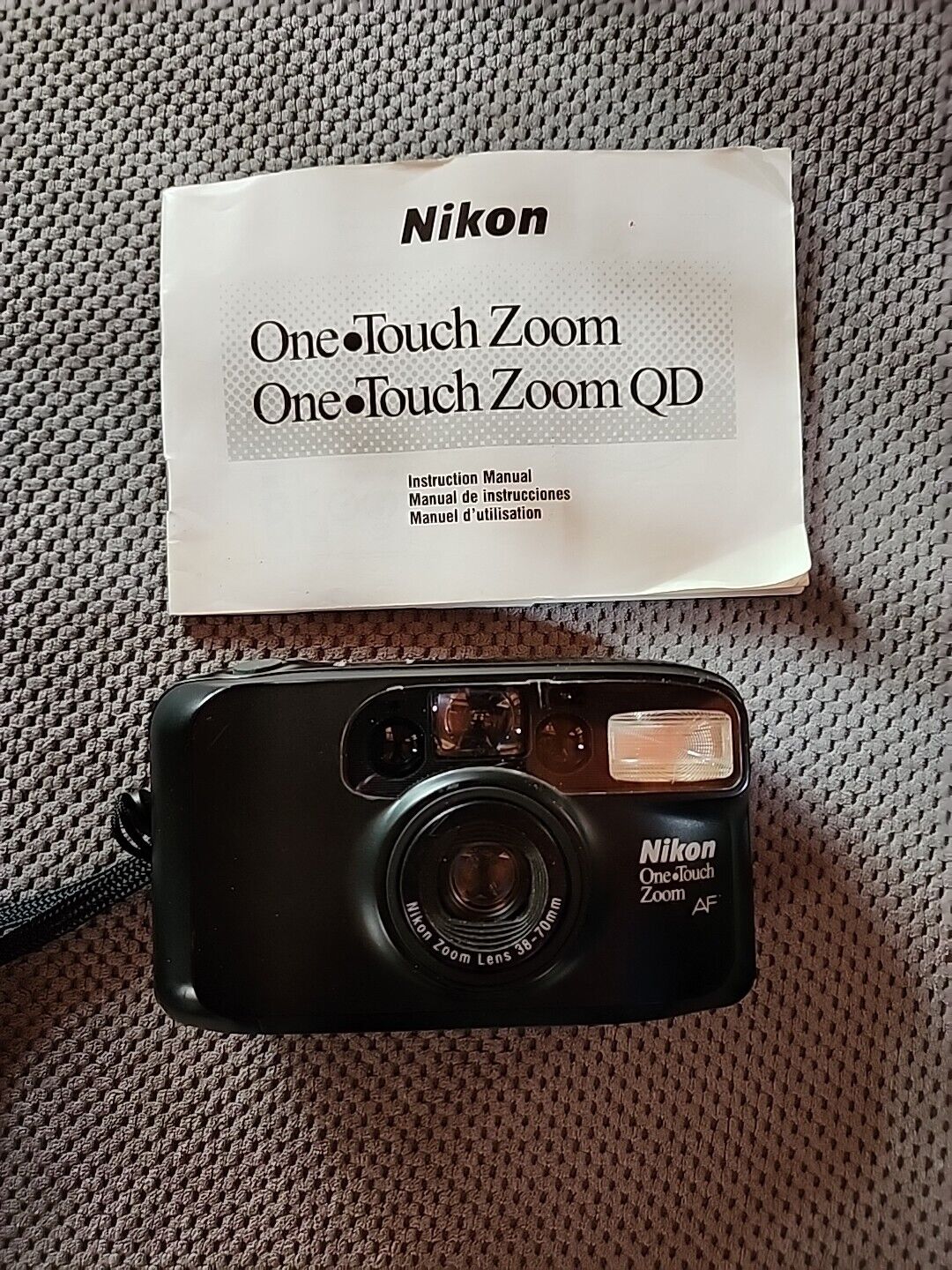 Nikon One Touch Zoom AF Point & Shoot 35mm Film Camera 28-70mm Lens 