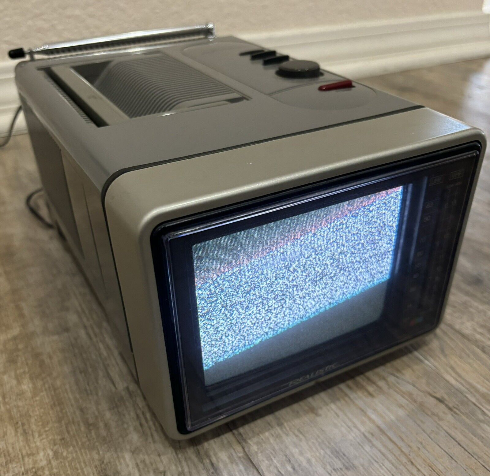 Realistic Portavision 16-108 5 in Color TV And Monitor Rare. Tested