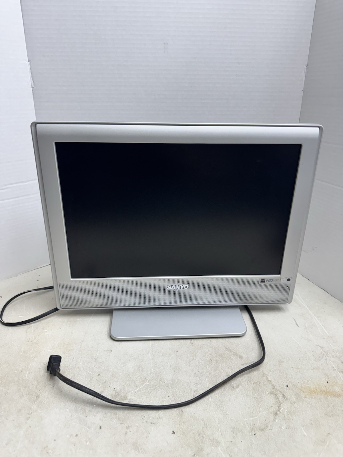 Sanyo DP19647 19” HDTV Monitor PC A/V Compatible Retro Gaming Tested Working 