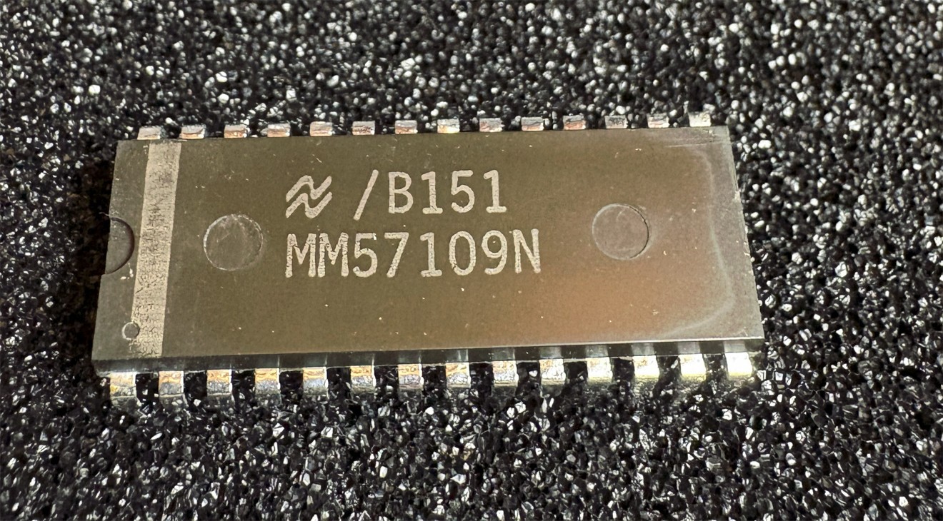Vintage National Semi MM57109N - NSC - MOS/LSI Numeric Processor