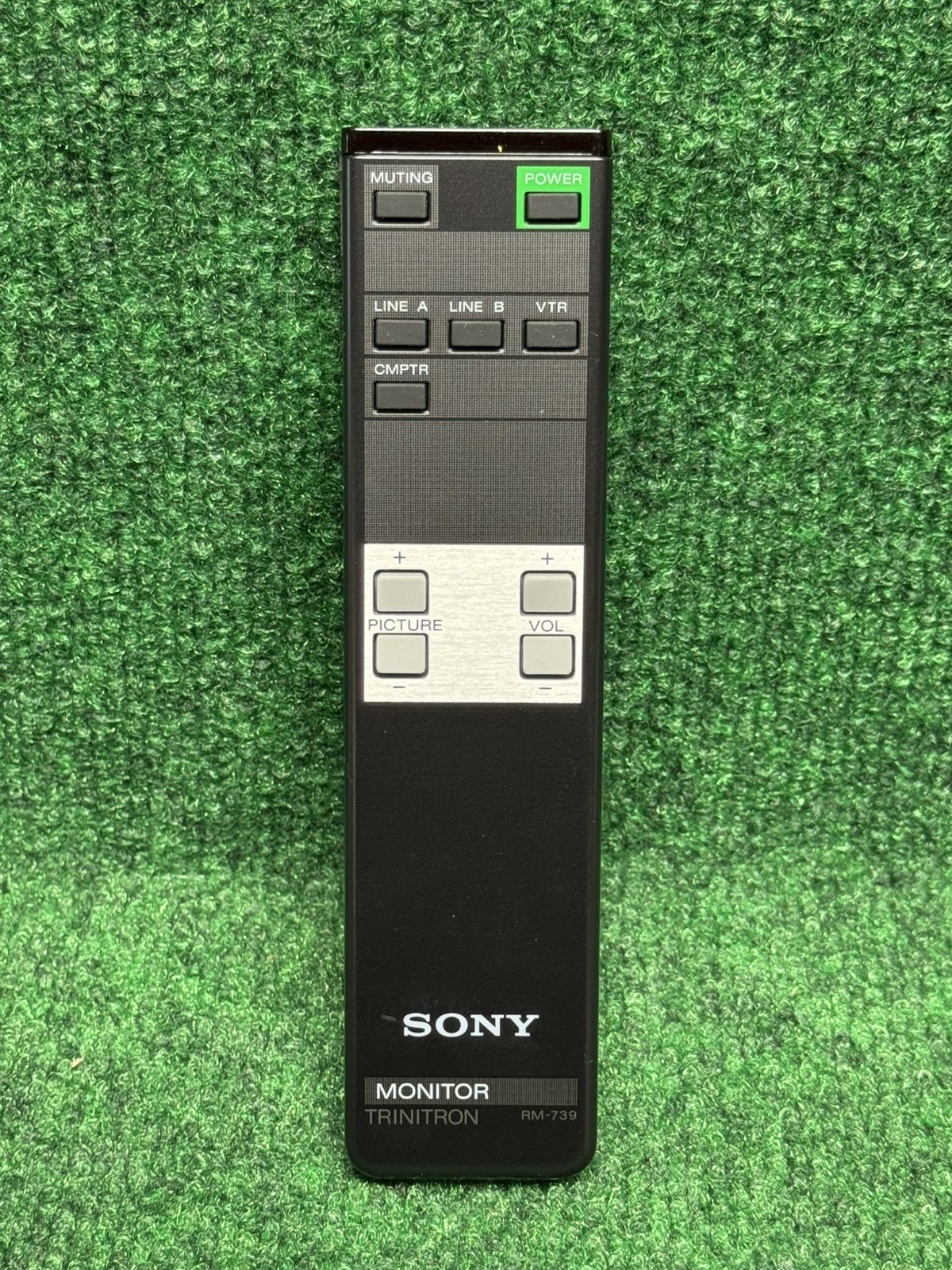 Original Sony RM-739 Trinitron Monitor Remote Control for PVM-2030/PVM-2530 Original Sony RM-739 Trinitron Monitor Remote Control for PVM-2030/PVM-2530