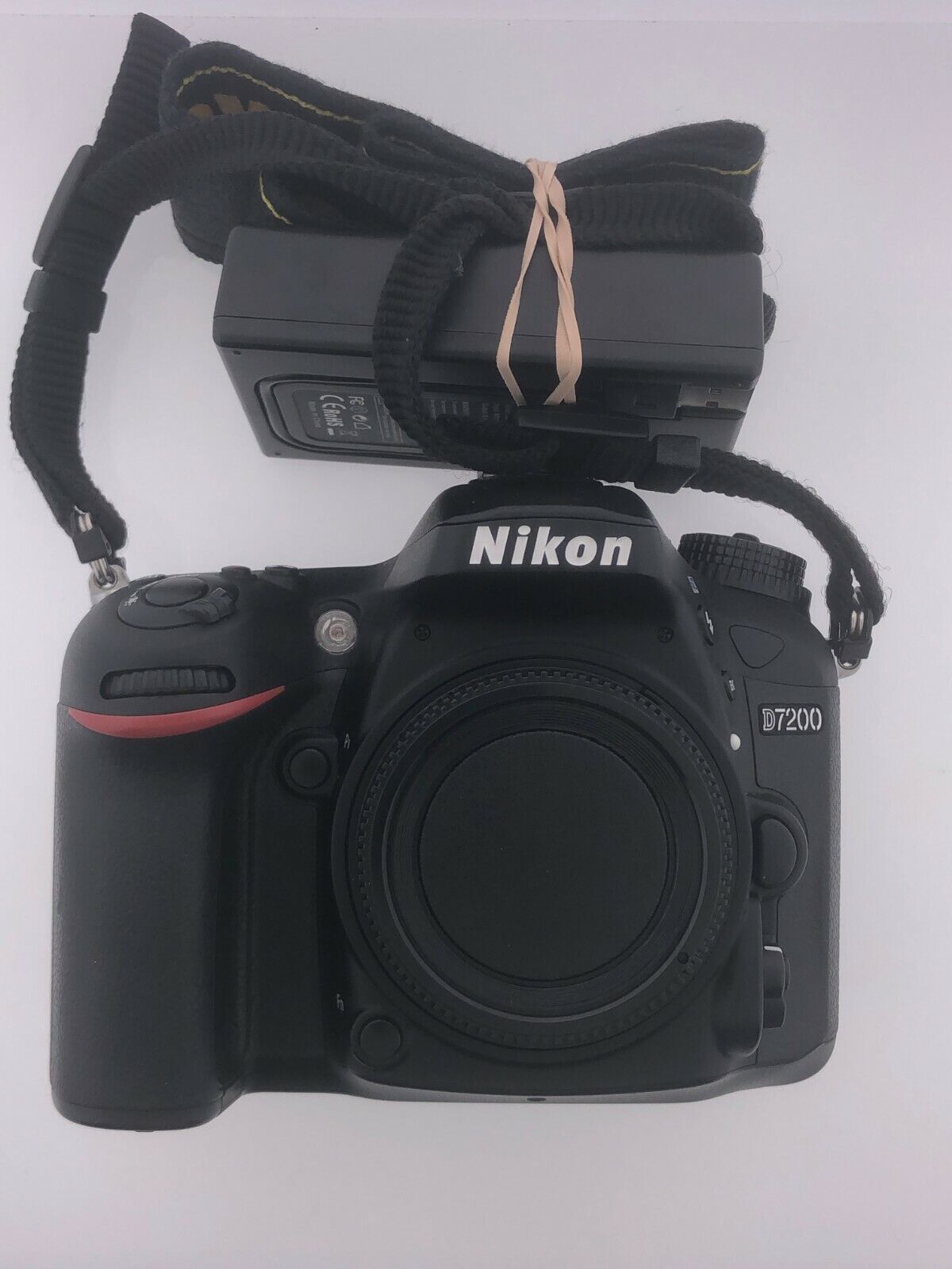 Excellent Nikon D7200 {24.2 mp} Digital SLR Camera Black Body Shutter 8361