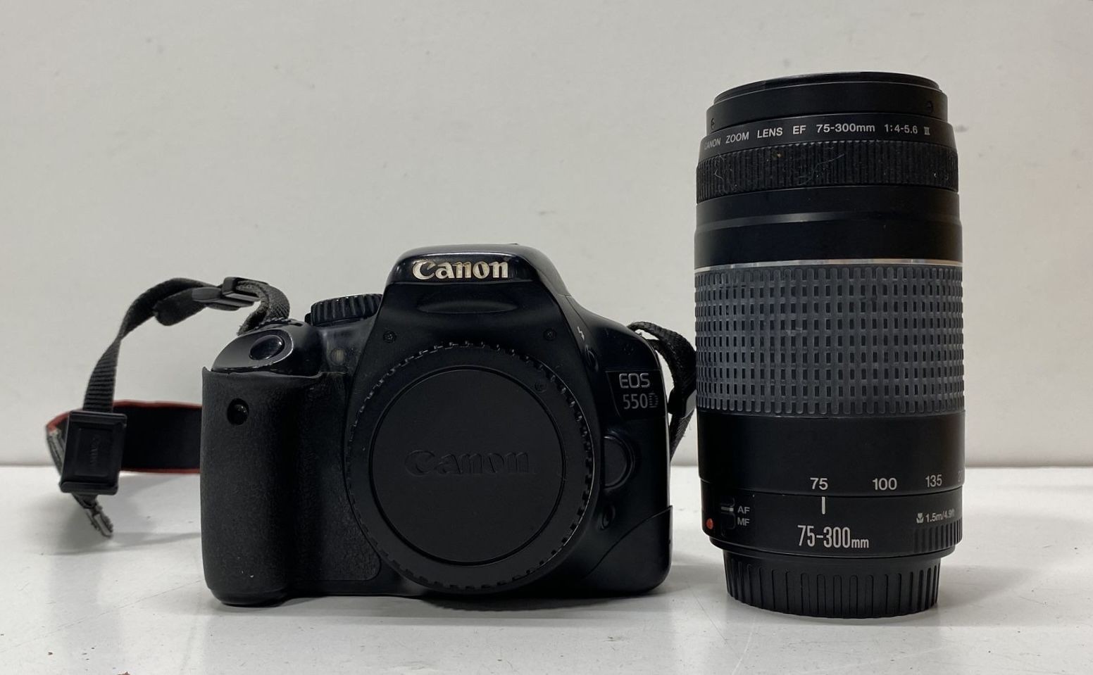 Canon EOS 550D 18.0MP DSLR Camera Body EF Mount + 75-300mm f/4-5.6 III Lens