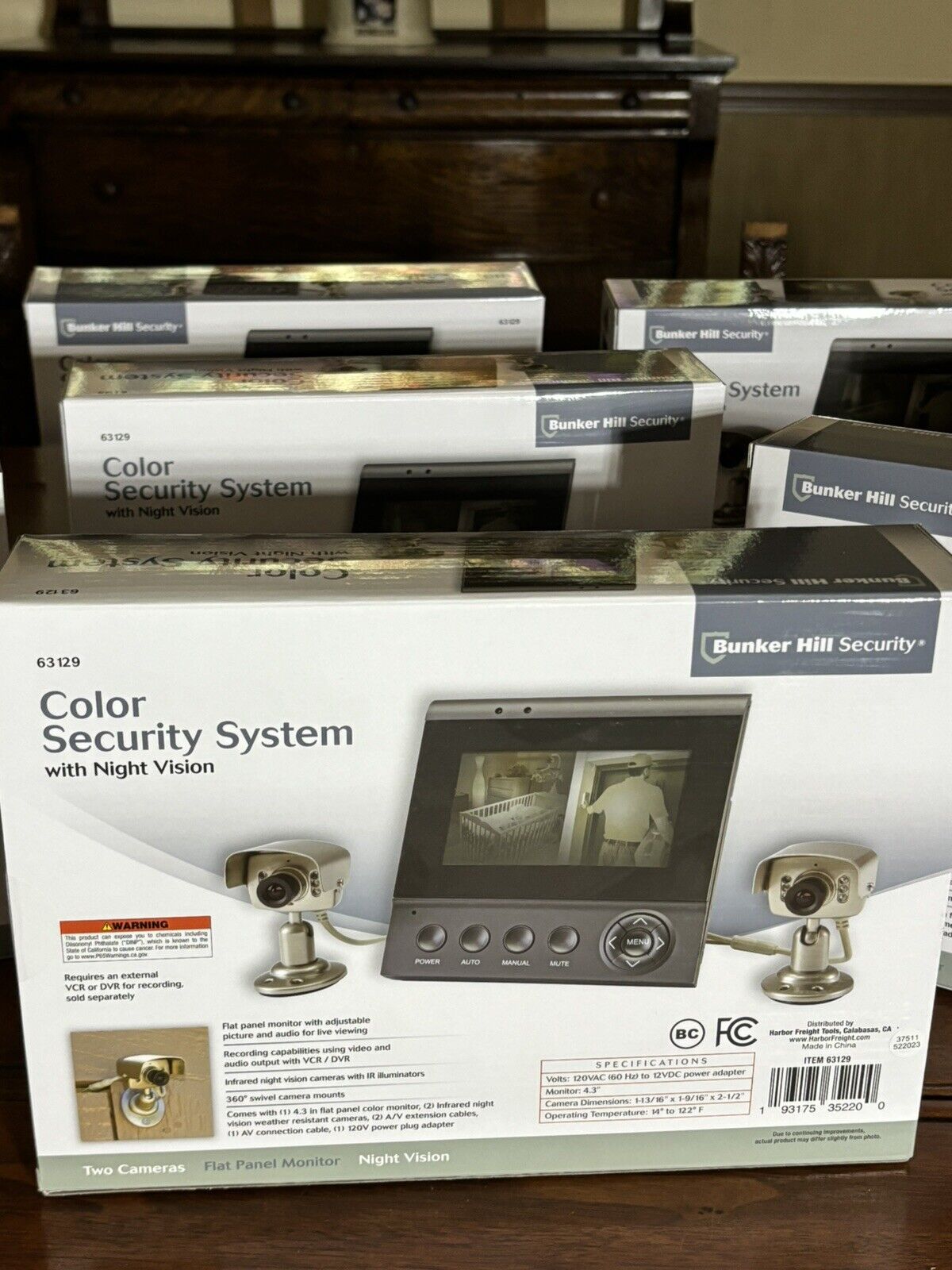Security System Color Cameras And Flat Panel Monitor With Night Vision Cameras