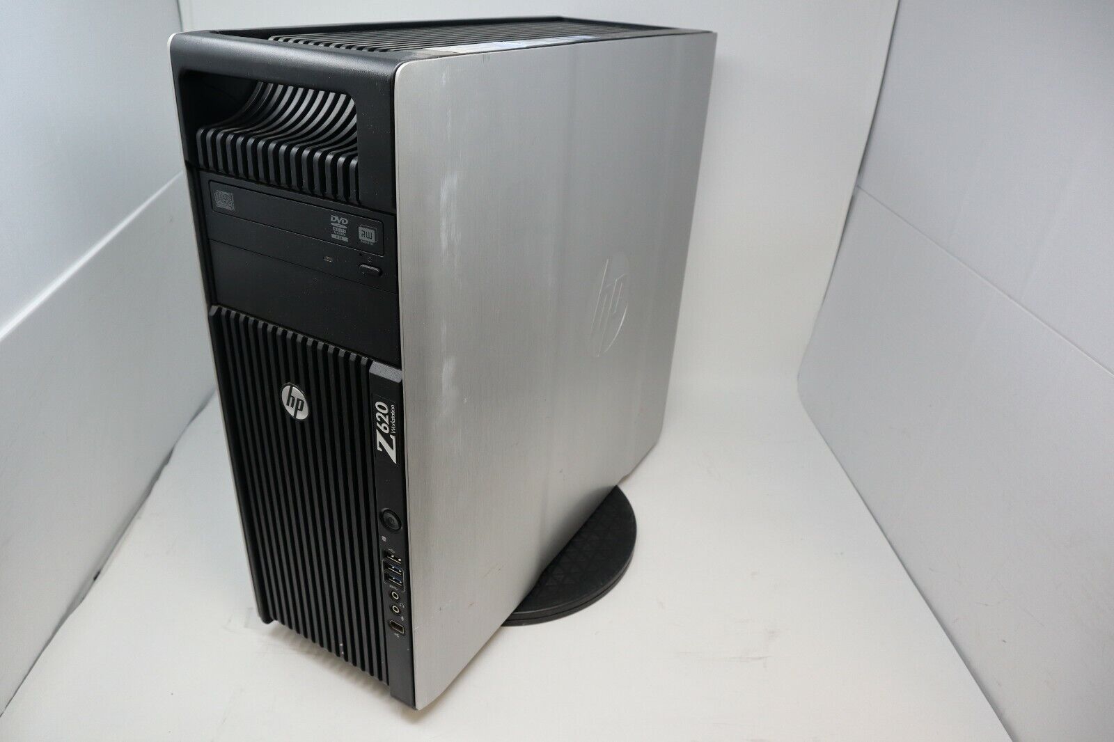 HP Z620 Workstation Intel Xeon E5 12GB RAM No HDD *FOR PARTS*
