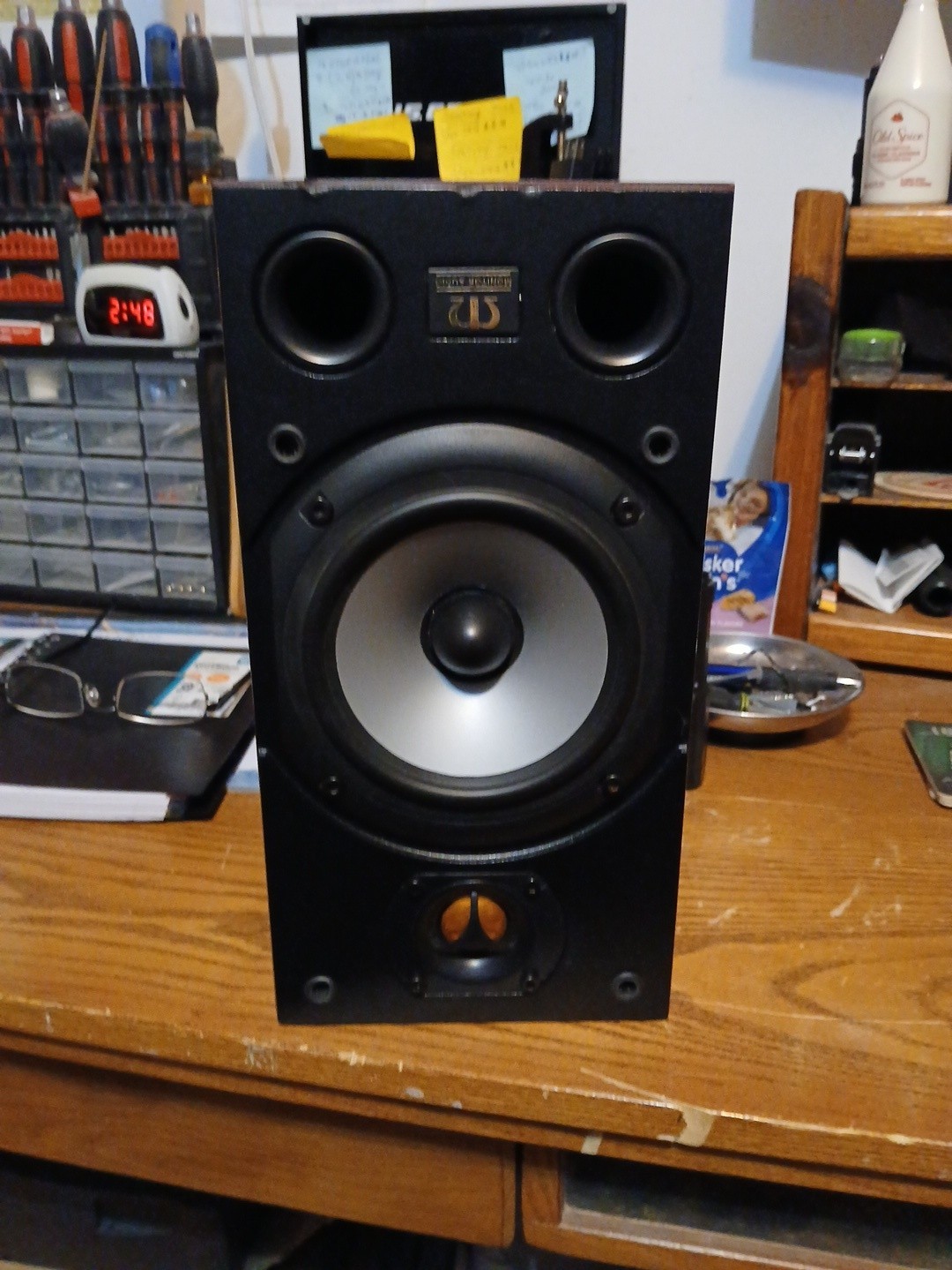 Single Monitor Audio Bronze 1 Bookshelf Speaker (Black Ash) w469 Single Monitor Audio Bronze 1 Bookshelf Speaker (Black Ash) w469
