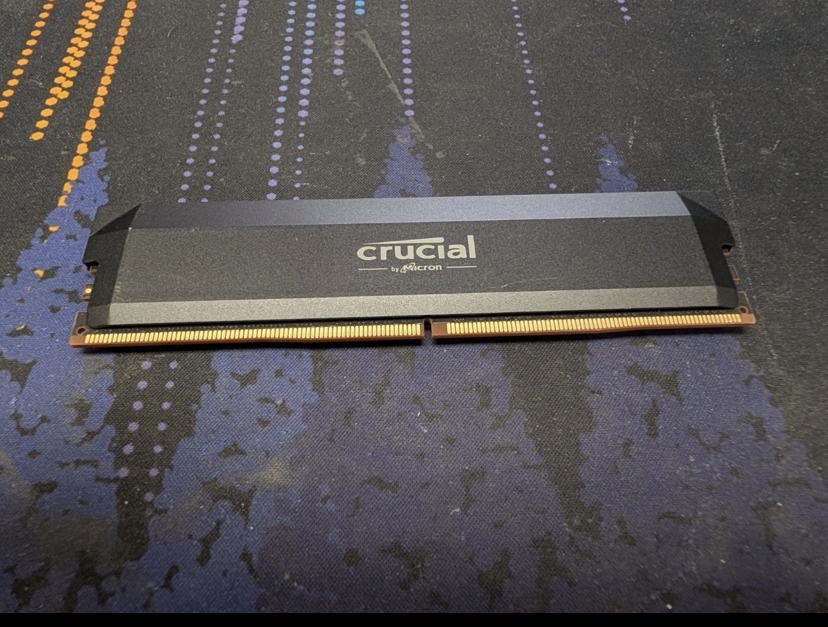 Crucial Pro 16GB DDR5 6000MHz CL36 Desktop Gaming Memory RAM Module Black - Used Crucial Pro 16GB DDR5 6000MHz CL36 Desktop Gaming Memory RAM Module Black - Used