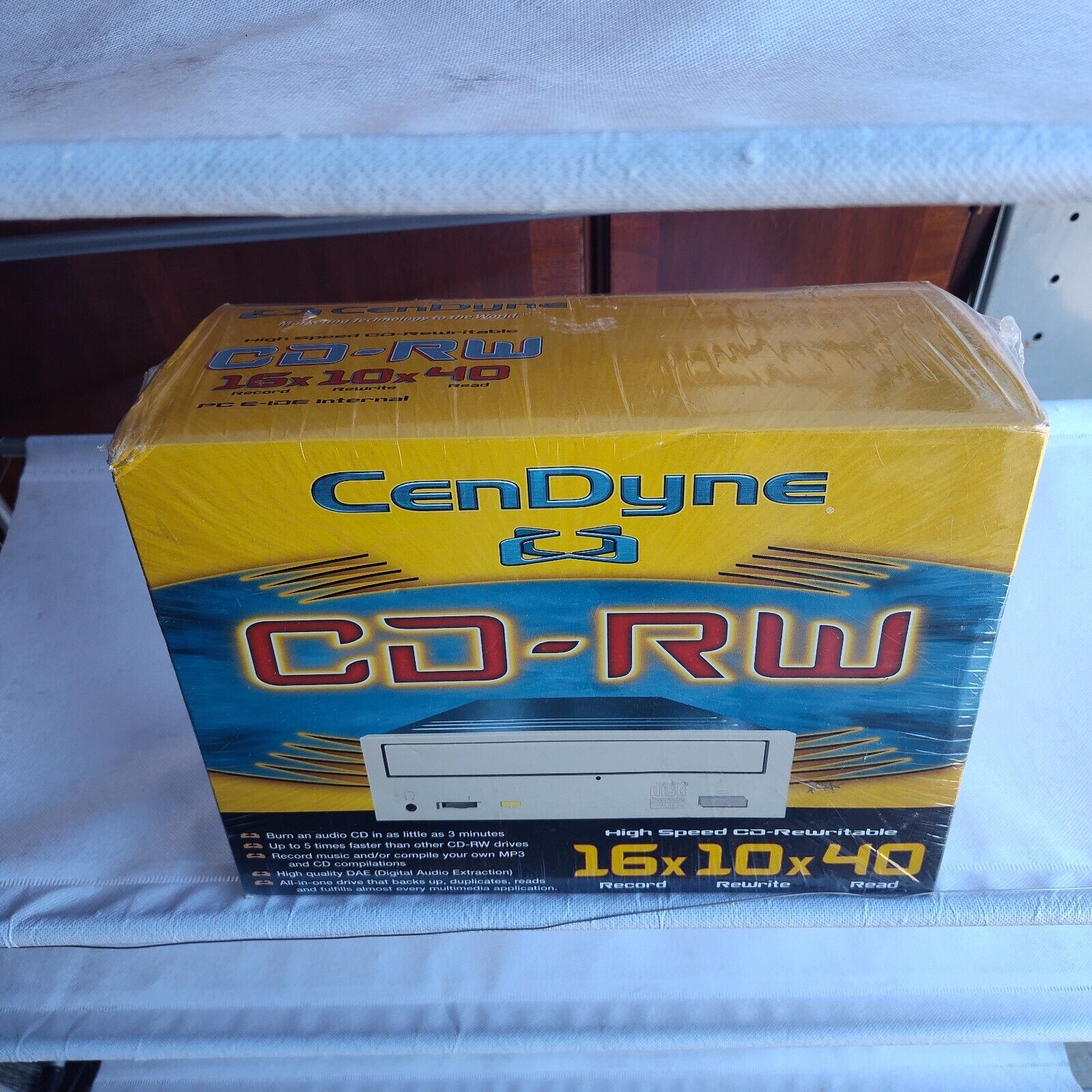 New & Sealed Vintage NOS CenDyne CDICD00087 16x10x40 Internal PC IDE CD-RW Drive