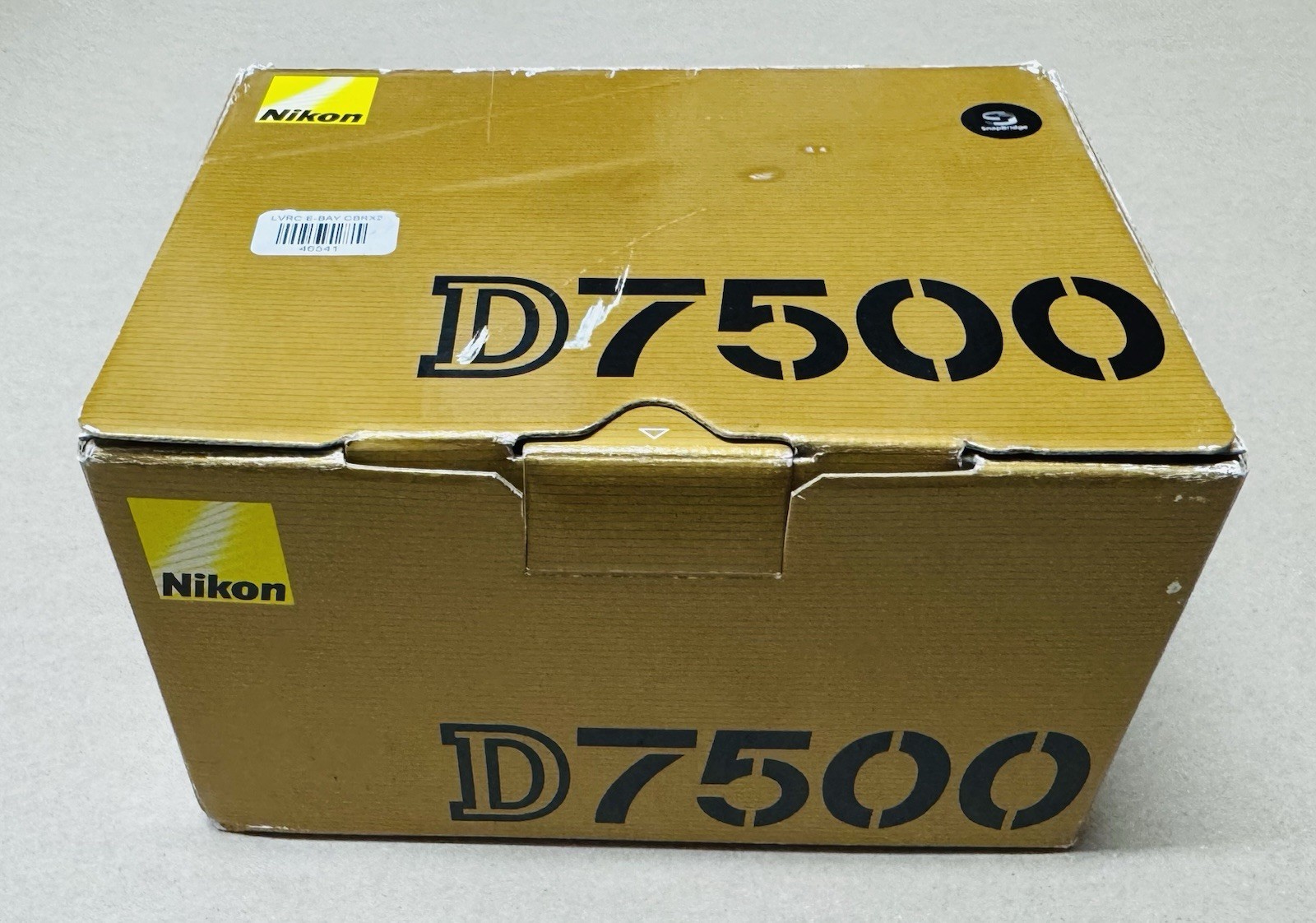 Nikon D7500 DX-Format Digital SLR Camera - NEW OPEN BOX