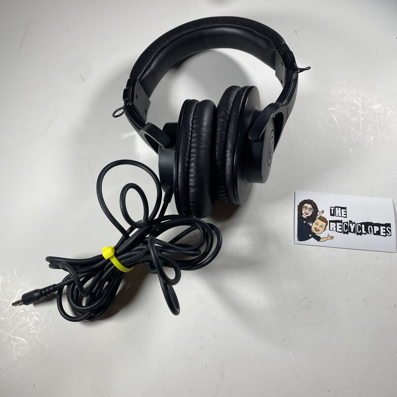 Audio-Technica M-Series ATH-M20x Professional Monitor Headphones (Black) TESTED