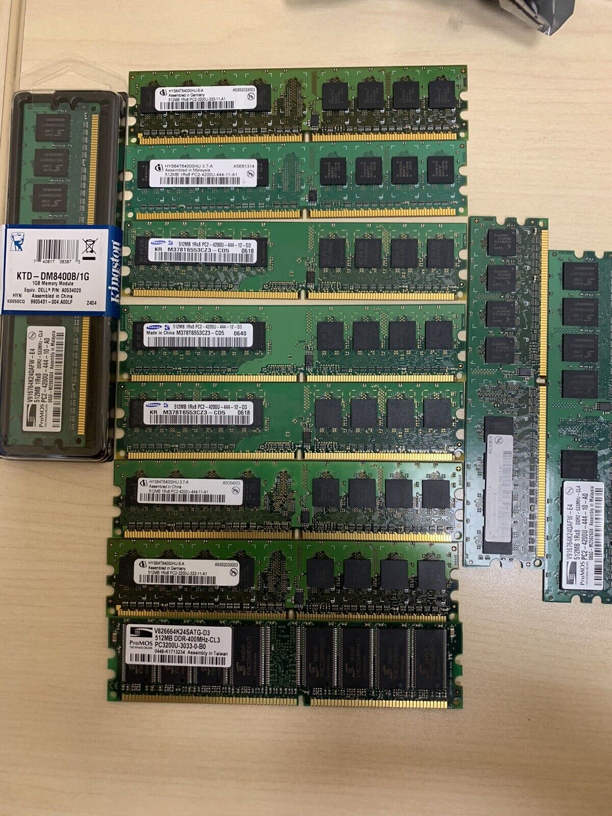11 x SAMSUNG 512MB RAM SDRAM DDR DIMM CL3 PC3200R 4200 Mix Batch Slightly Used