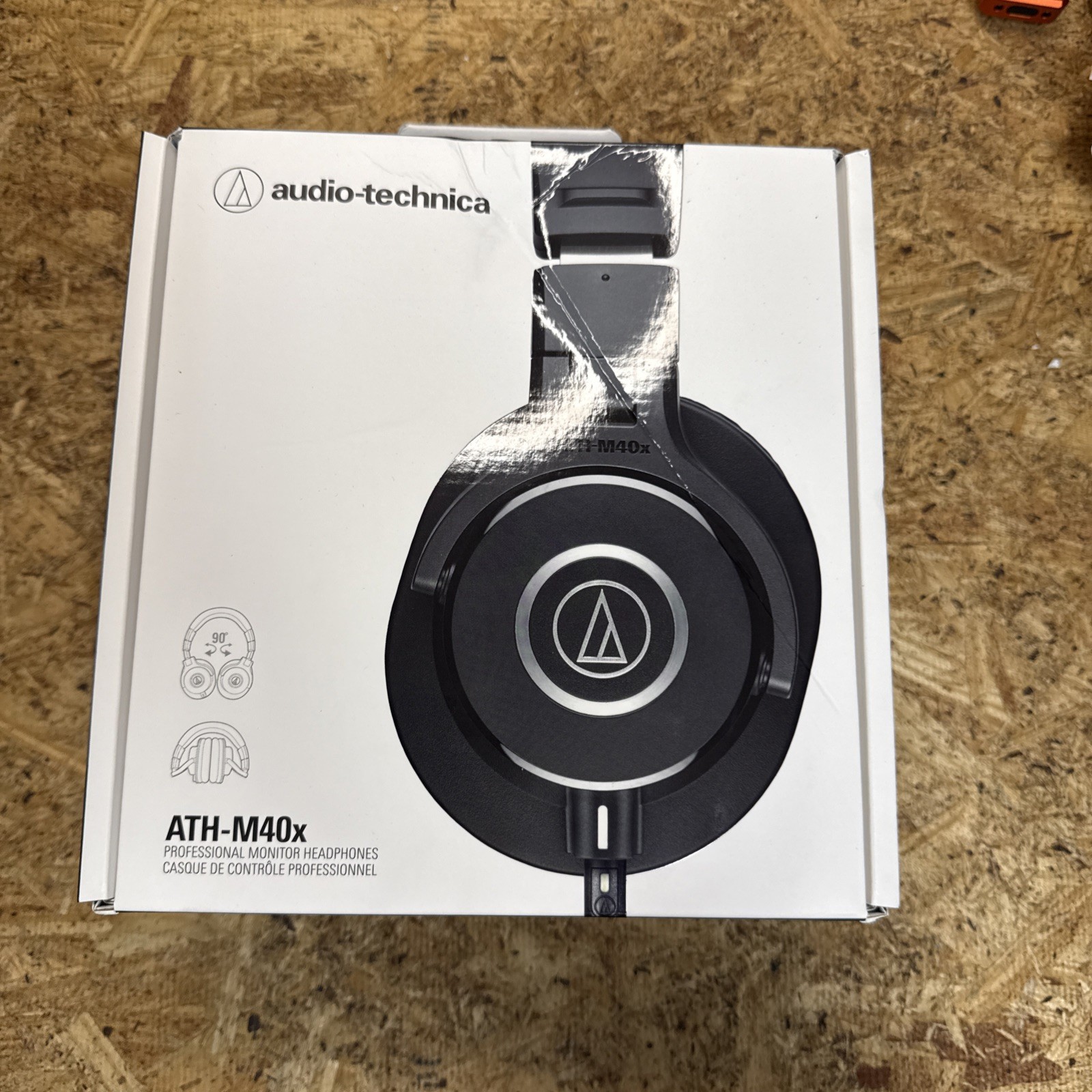 Audio Technica ATH-M40X Professional Monitor Headphones - New Open Box - Black