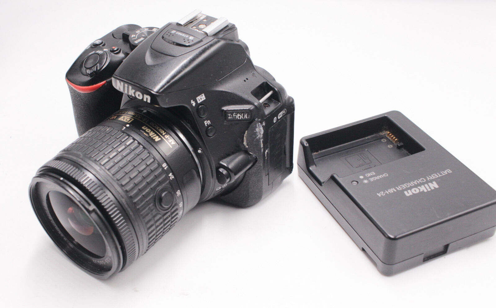 Nikon D5600 24MP DSLR Digital SLR Camera Kit 18-55mm AF -P VR Lens - SEE DETAILS